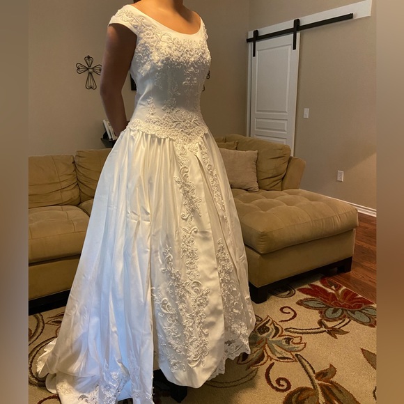Mon Cheri Wedding dress size 14 - Picture 13 of 16